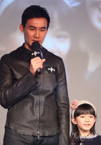 张铎老婆曝光 姐弟恋假戏真做