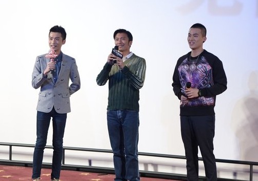 12月10日,谢霆锋作为主演和主唱,和负责rap部分的快男欧豪一起亮相在