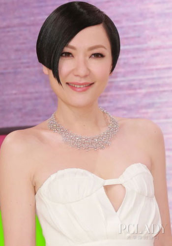 田蕊妮勇夺双料视后 tvb花旦谁才是美肌一姐?