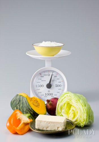 夏季养颜排毒佳品:凉拌芝麻海带 夏季养颜排毒佳品:凉拌芝麻海带