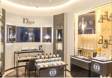 Dior迪奥香水精品店广州太古汇盛大揭幕