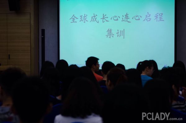 综艺节目主持人收入_台湾最著名综艺节目主持人之一徐乃麟收藏《西厢窥简图》