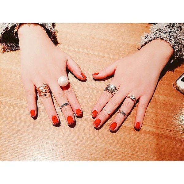翻Instagram学搭配 13种最女孩的戒指叠戴技巧