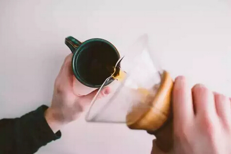 手冲咖啡的正确饮用方式