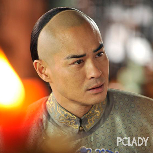 中国版《步步惊心》中的八皇子温润如玉,却因为母亲身份的低下成就