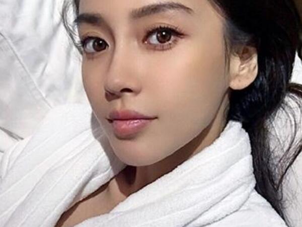Angelababy性感lol吗莫甘娜性感?图片