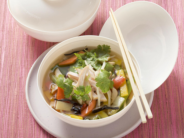 鸽子火锅如何制作美味的鸽子火锅？鸽子火锅的做法大全