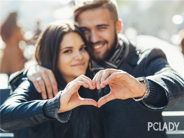 女生一见钟情的表现 女生对你一见钟情的10种表现