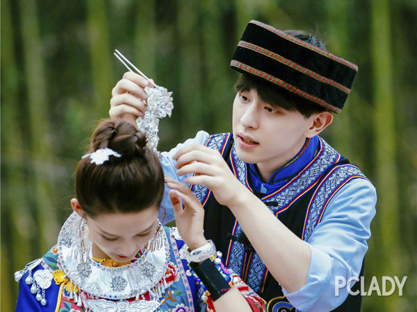 比女明星还白,这位“实习奶爸”才是“白富美”本人? 比女明星还白,这位“实习奶爸”才是“白富美”本人?
