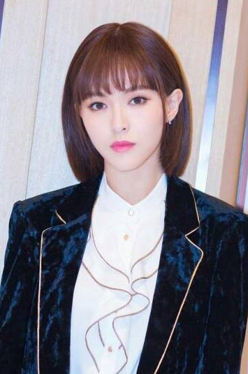 唐嫣终于剪对短发了 新造型甜美清爽嫩回18岁