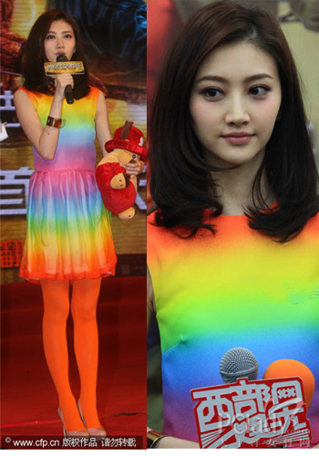 争议女星新春斗艳 礼服奢侈更要抢眼
