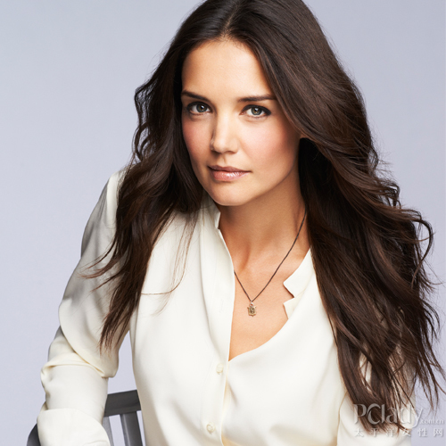 BOBBI BROWN签约首位全球品牌代言人Katie Holmes