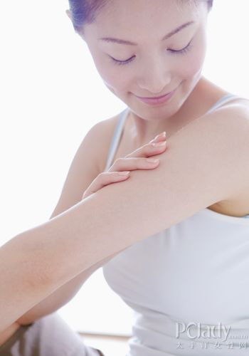 女生如何瘦胸有效 912671_9_30_dc01007262.jpg