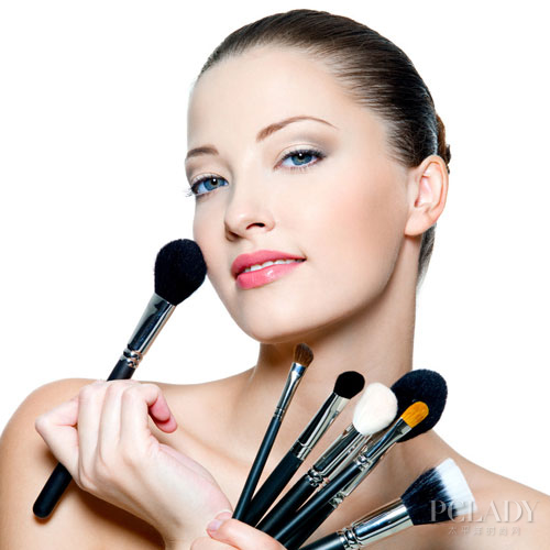 怎么样才让底妆更服帖 1090639_015.jpg