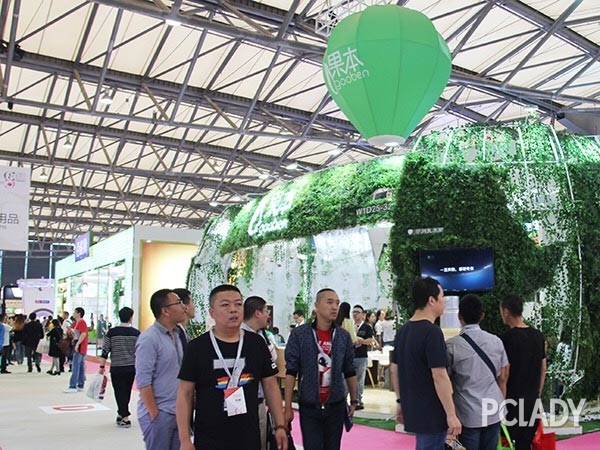 果本“全球农场”惊艳中国美博会 传递绿色天然品牌理念