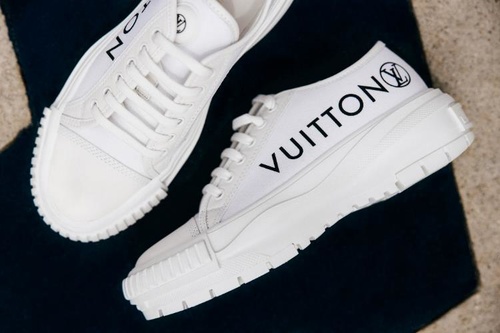 Louis Vuitton运动鞋，精彩搭配你生活的不同场景