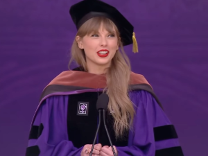 娱乐圈又多了一位女博士，她的毕业演讲为何刷屏？